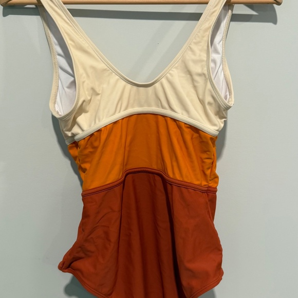 Cupshe colorblock swimsuit - Picture 5 of 5